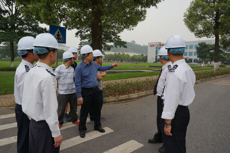 吴文斌副董事长带队赴乐鱼网站工业园举行消防清静检查